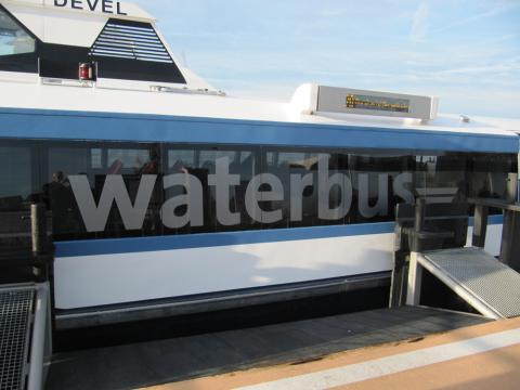Waterbus op Schelde in testfase